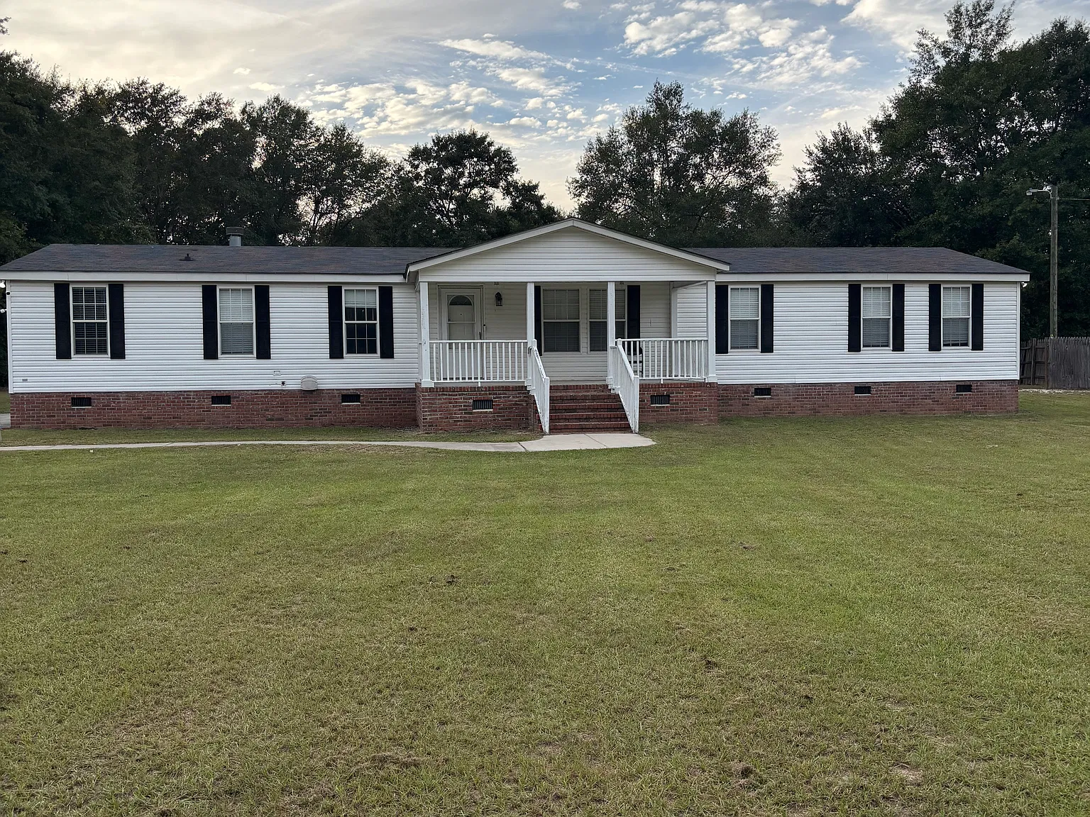 140 Gospel Hill Ct — Photo 1
