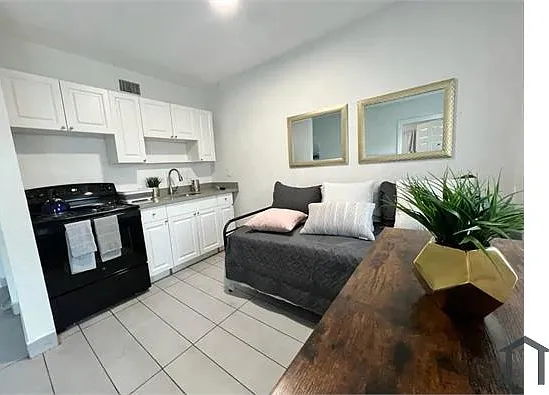2 bed, $2,295 — Photo 1