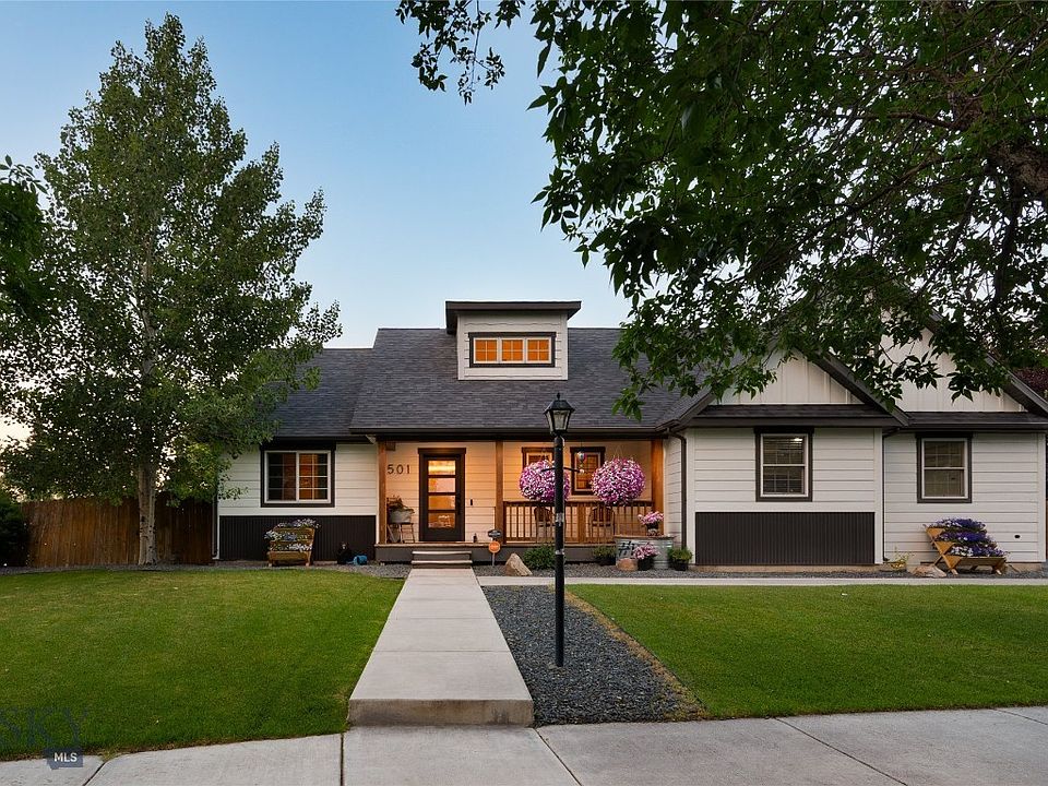 1st image of 501 Red Barn Dr