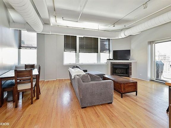 3rd image of 161 W Harrison St #P13