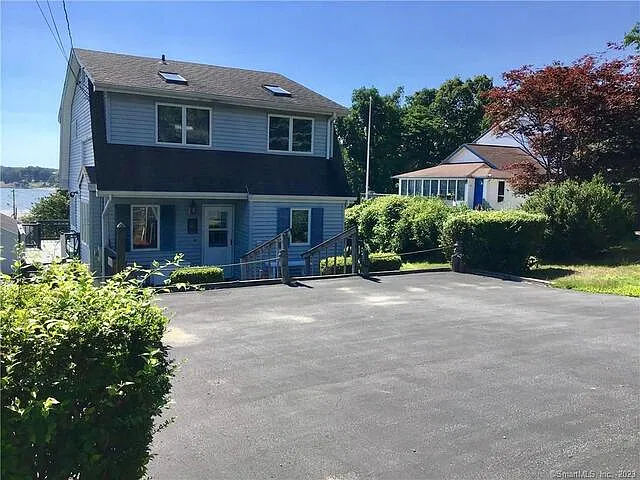 8 Arcadia Rd