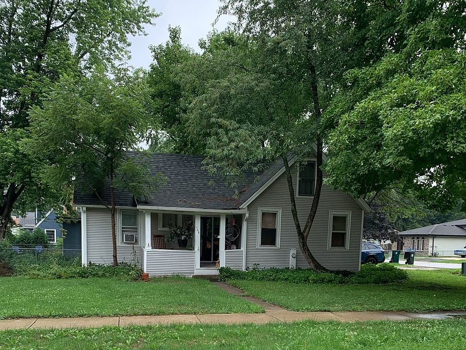1st image of 105 Branford Ave