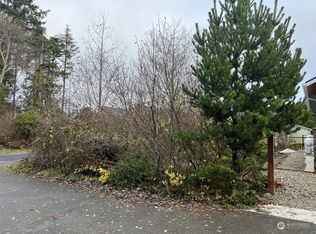 5 Drake Ln, Aberdeen, WA 98571
