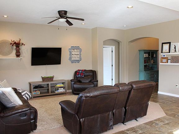 3rd image of 2264 S River Willow Ln