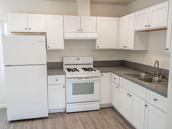 2nd image of 814 4th St #4