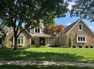 4800 W 112th Ter, Leawood, KS 66211
