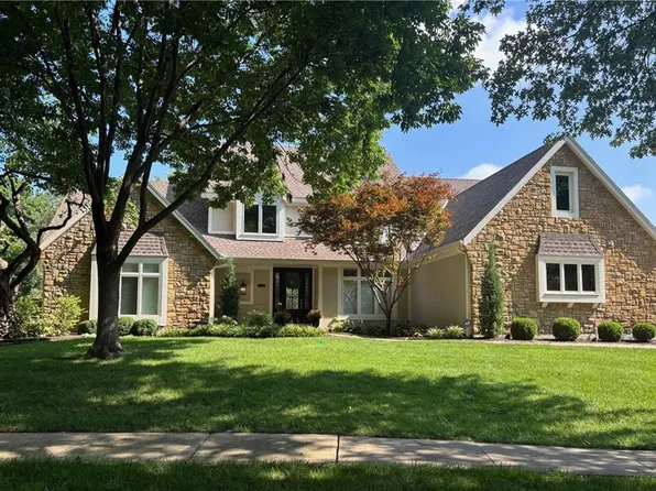 4800 W 112th Ter, Leawood, KS 66211