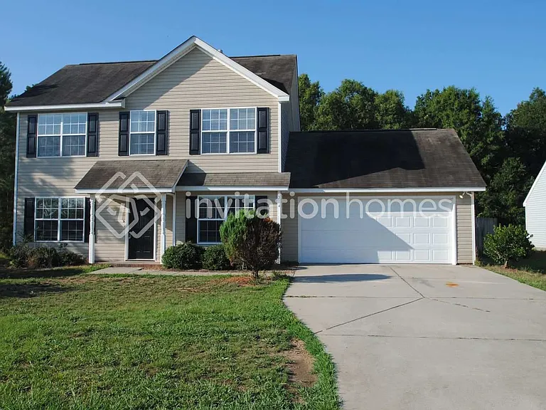 214 Glencroft Dr — Photo 1