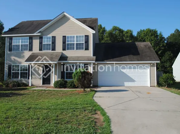 214 Glencroft Dr, Wingate, NC 28174