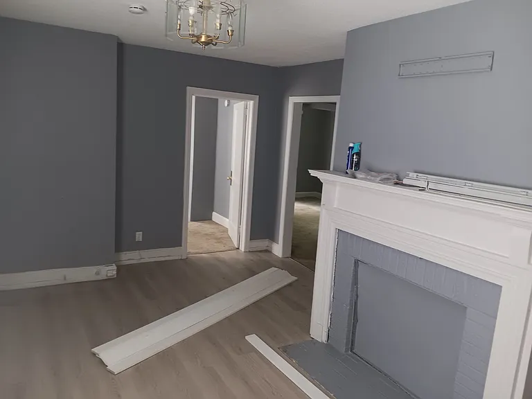 121 Coker St — Photo 2