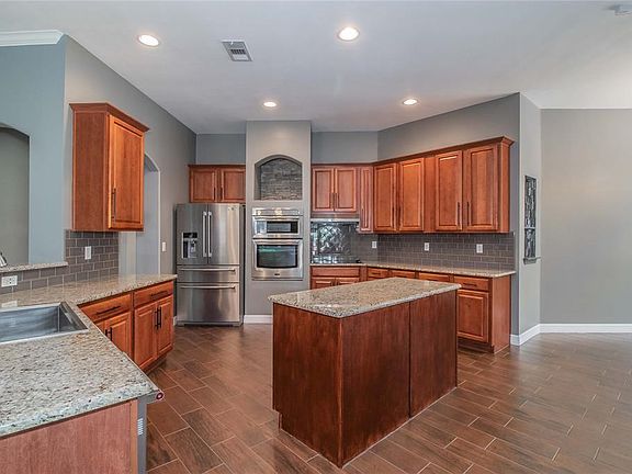 4th image of 3505 Kasmier Ct