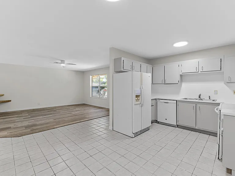 13868 York Ct #C — Photo 11