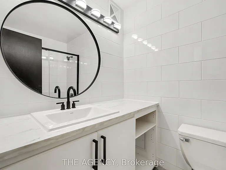 2350 Dundas St W #520A — Photo 17