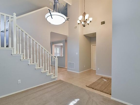 5th image of 1910 Cheshire Dr