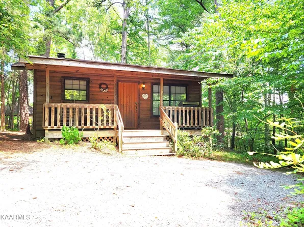 3786 Thomas Cross Rd, Sevierville, TN 37876
