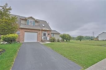 2nd image of 210 Stephanie Dr