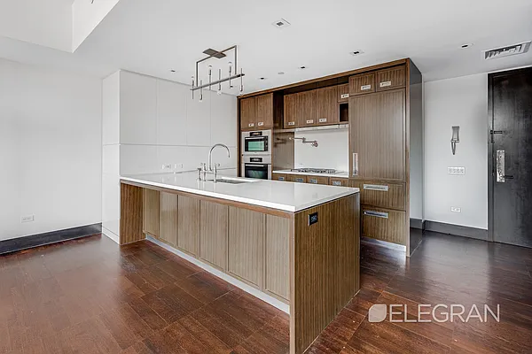 Rented by (Legacy) Elegran | media 19