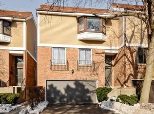 9646 Laramie Ave, Skokie, IL 60077