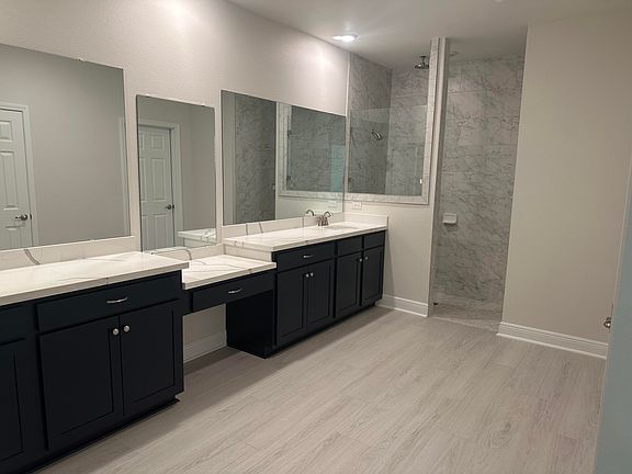 4th image of 993 Coastal Breeze Dr
