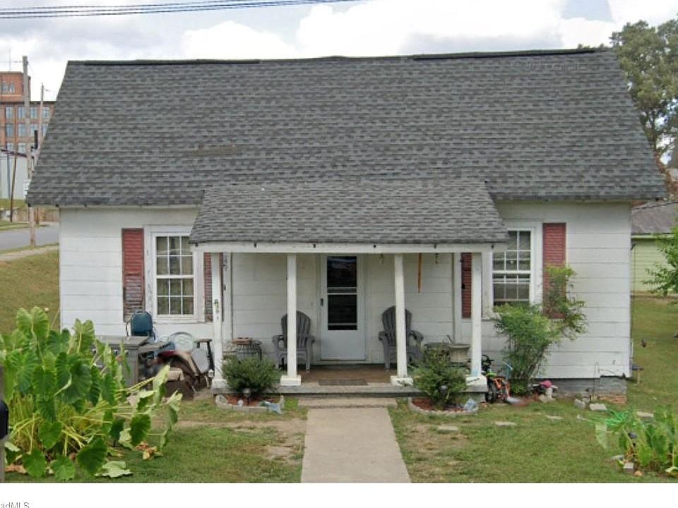 1st image of 1024 W 4th Ave
