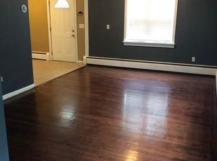 34 Greenbush Dr, Poughkeepsie, NY 12601