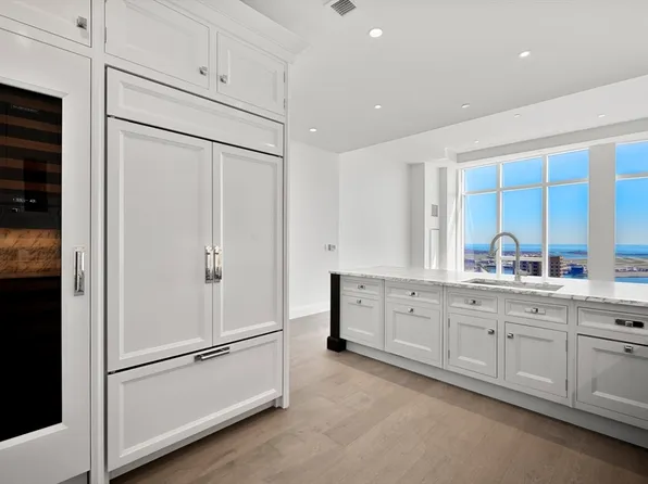 240 Devonshire St #Penthouse 2f, Boston, MA 02110