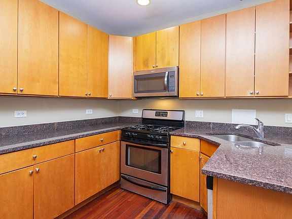 2nd image of 1706-1716 W Farwell Ave #1714-3