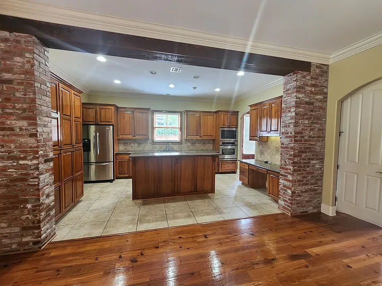 5989 Stonegate Dr — Photo 5