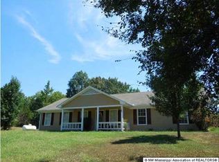 39 County Road 527, Como, MS 38619