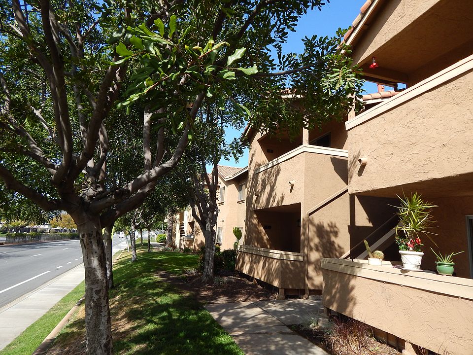 1st image of 204 Woodland Pkwy Unit 221