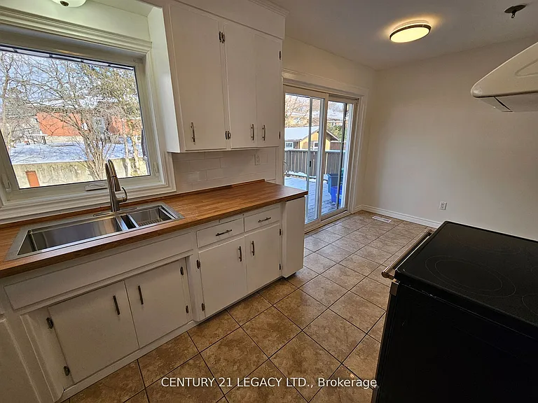 224 River Rd E — Photo 25