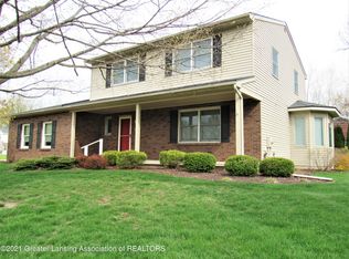 2796 Buglers Way, East Lansing, MI 48823