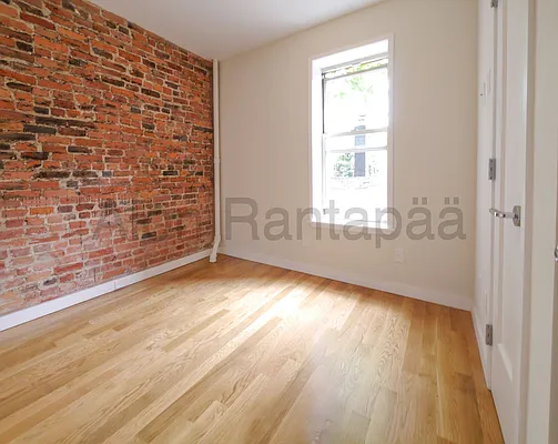 Rented by (Legacy) NY Quality Living Uptown | media 25