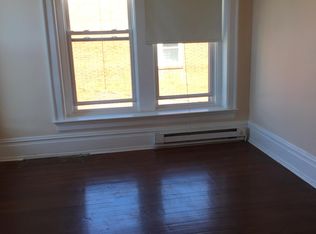 2 E Main St APT 204, Waynesboro, PA 17268
