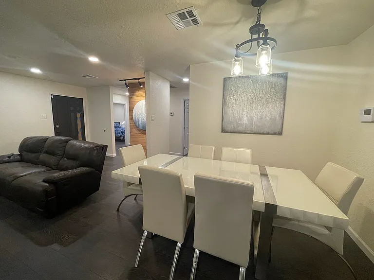 6807 Bender Dr — Photo 10