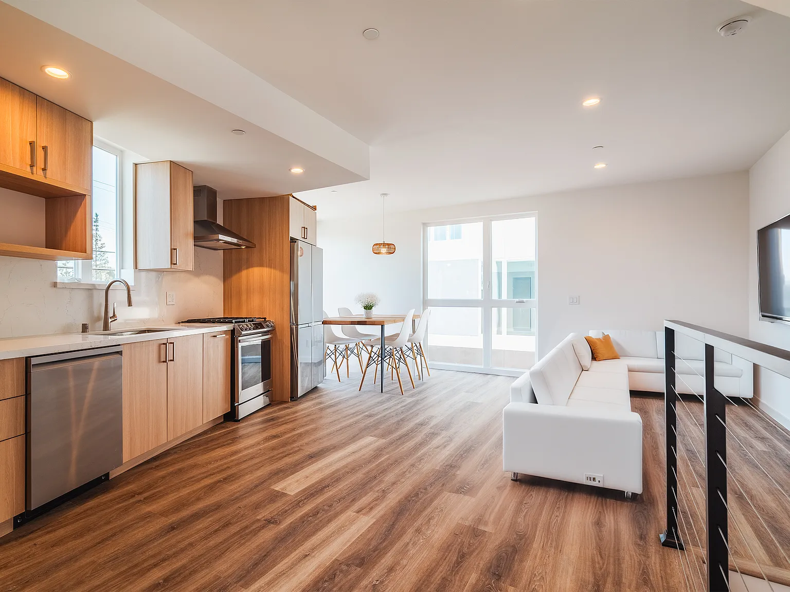 1 bed, 1.5 bath, 1264 sqft, $4,149 — Photo 2