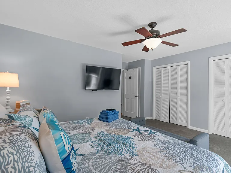 4701 N Kings Hwy #10 — Photo 26