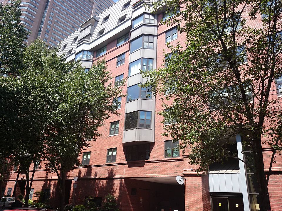 2nd image of 16 Harcourt St APT 8F