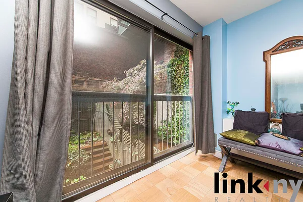 Sold by Link NY Realty | media 7