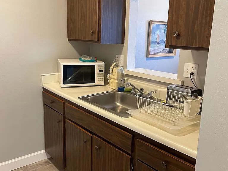 Heather Ridge - Beautiful Remodeled Apartments — Photo 18