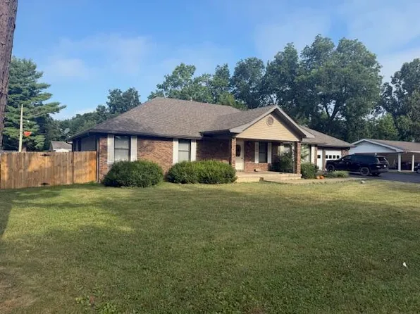 2821 Christie Drive, West Plains, MO 65775