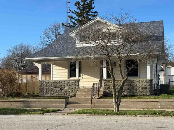 152 W College St, Hagerstown, IN 47346