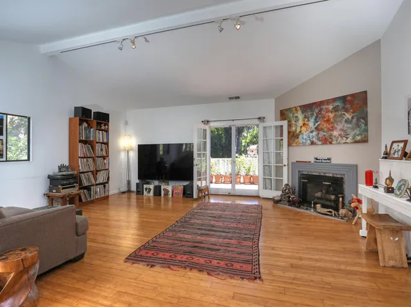 521 E Anapamu St APT C6, Santa Barbara, CA 93103