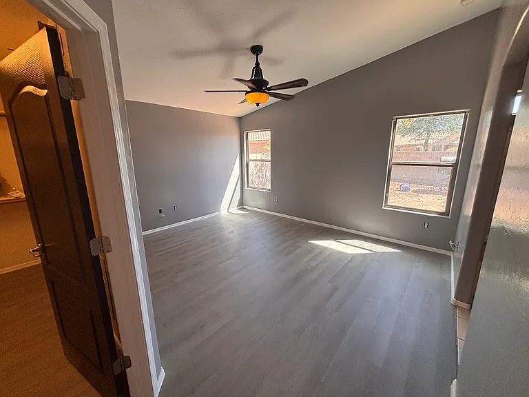 6516 E Cooperstown Dr — Photo 3