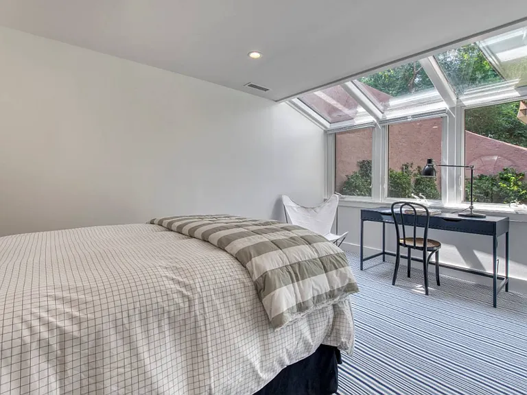 76 Georgica Rd — Photo 8