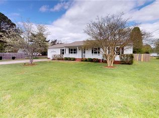 2065 Tidemill Haven Ln, Hayes, VA 23072