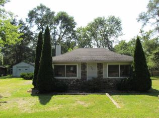 524 Union Lake Rd, White Lake, MI 48386