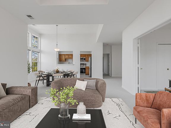 4th image of 4215 Mozart Brigade Ln APT 32