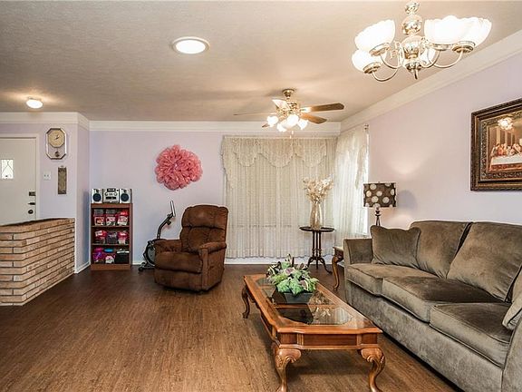 5th image of 7509 Evelyn Dr