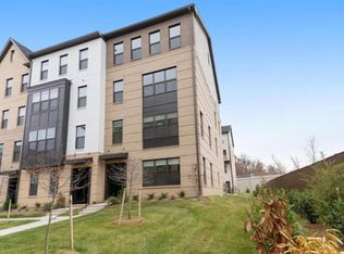 5032 Longmire Way, Chantilly, VA 20151